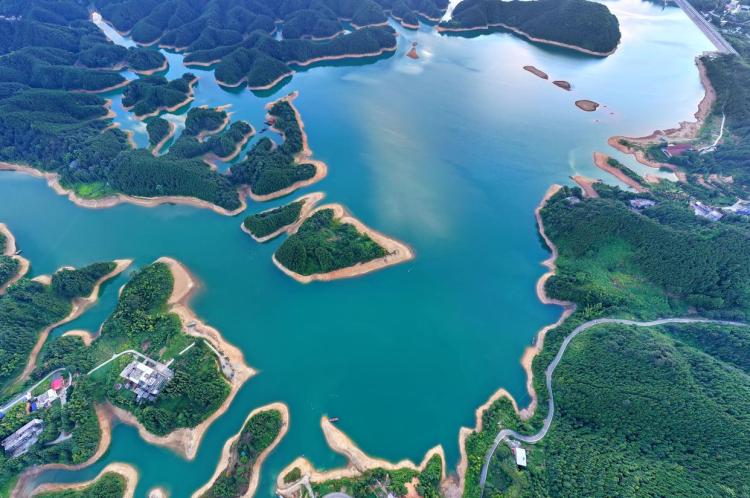 湖南常宁：绿水青山惠民生_fororder_1755822452782