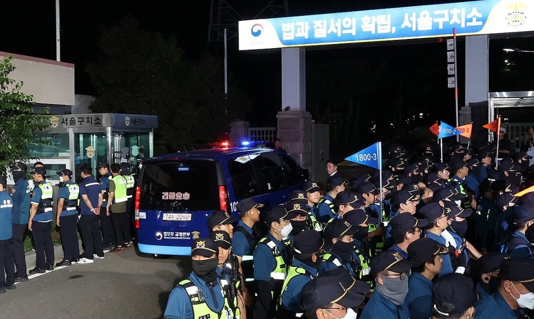 韩国法院签发逮捕令 尹锡悦再度被拘留