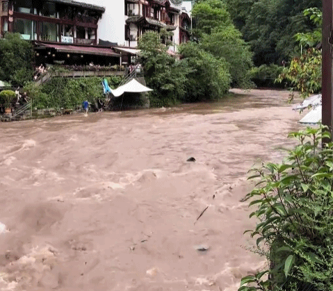 从浅滩溪流到致命“齐头水”仅需几十秒！这份避险攻略速收藏