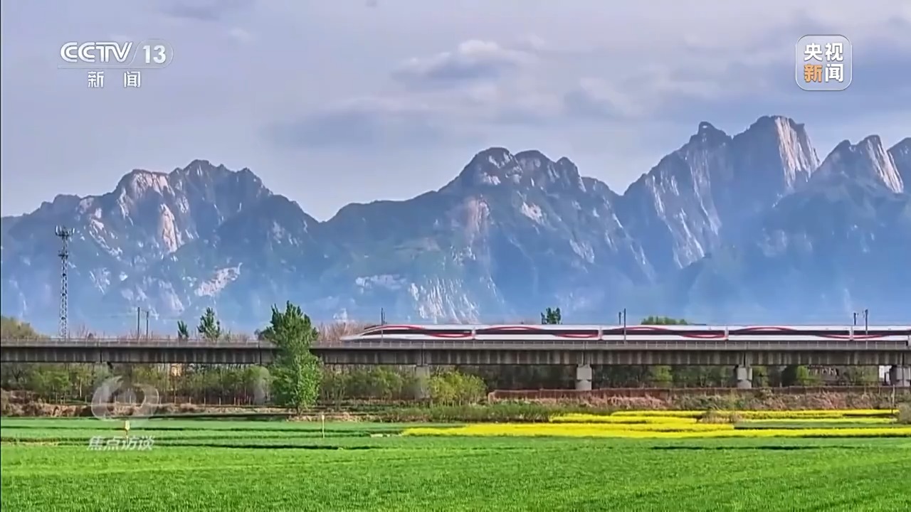 焦点访谈丨向新向优 非凡答卷——跟着总书记上两会