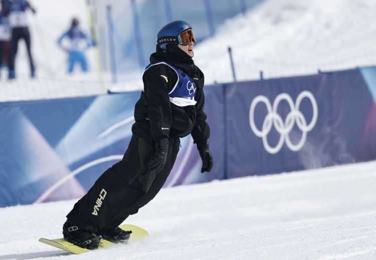 新华社快讯：首金来了！苏翊鸣夺得米兰冬奥会单板滑雪男子坡面障碍技巧金牌_fororder_XxjspcC000054_20260218_CBMFN0A001