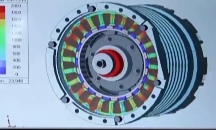 视频丨机器人半马“闪电”夺冠 揭秘出圈独门秘籍
