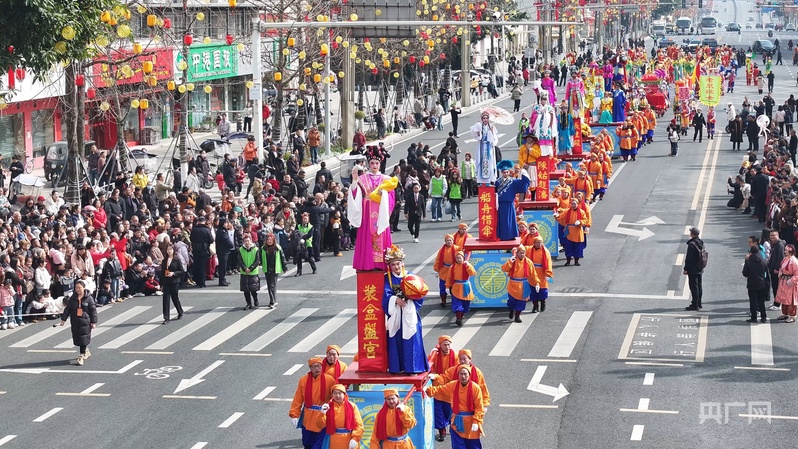 年味里的中国|“非遗”年画绘新春