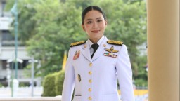 佩通坦出席涉嫌违宪调查听证会_fororder_2025081869cc7c69d1b9437a8f2a92eeacfb0198_f8ca8e299c1f487fa968beba422774ba.JPG