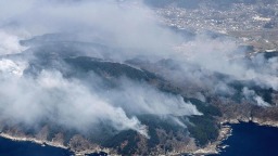 日本岩手县山火持续一周 过火面积超1600公顷