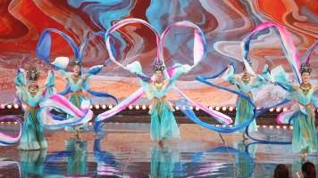 “开新”链接！《总台2026网络春晚》今晚播出