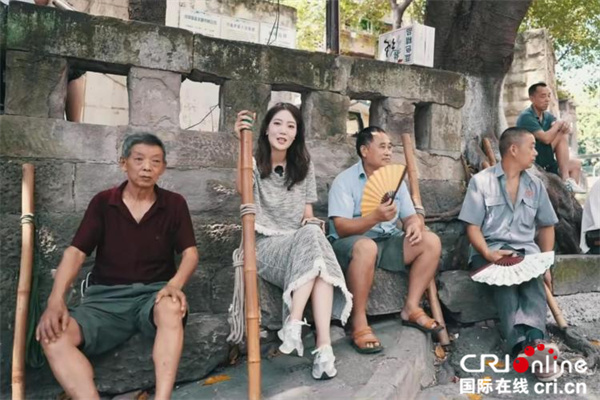 我在大陆的青春之歌 | 大家喊我“重庆幺妹儿”，我要搭建两岸“连心桥”_fororder_003