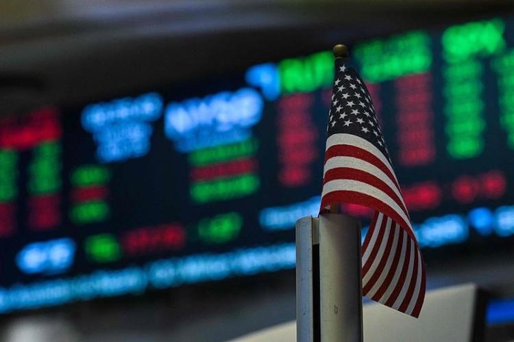 纽约股市三大股指24日下跌