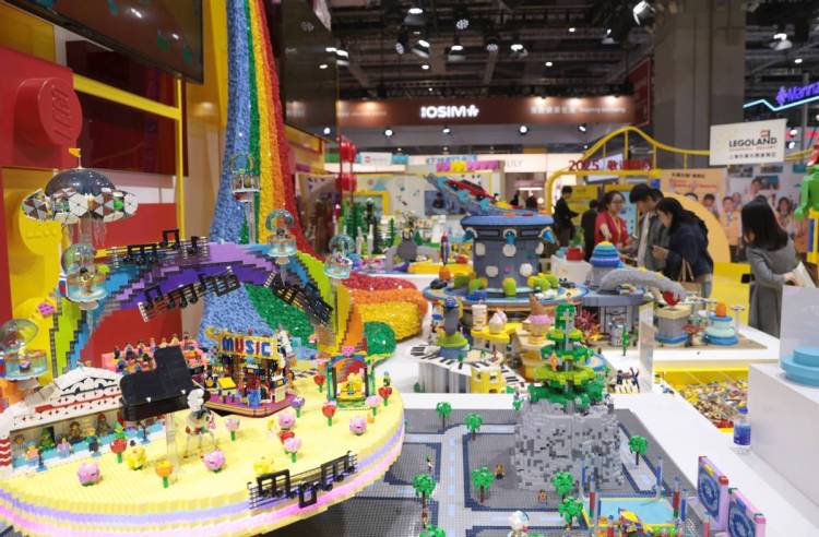 【世界看进博】“老朋友”深耕、“新伙伴”加入：进博会吸引力持续增强，跨国企业与中国市场共成长