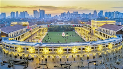 天津市五大道民园“落雪”