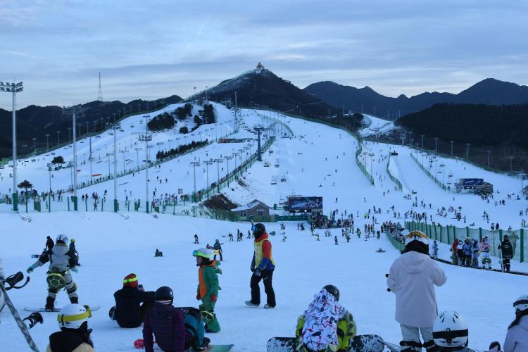 全球媒体聚焦 | 美媒： 中国“雪假”推动冬季旅游热潮_fororder_2