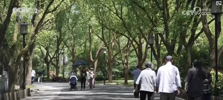 旅游市场淡季不淡 “银发”群体错峰出游成主力