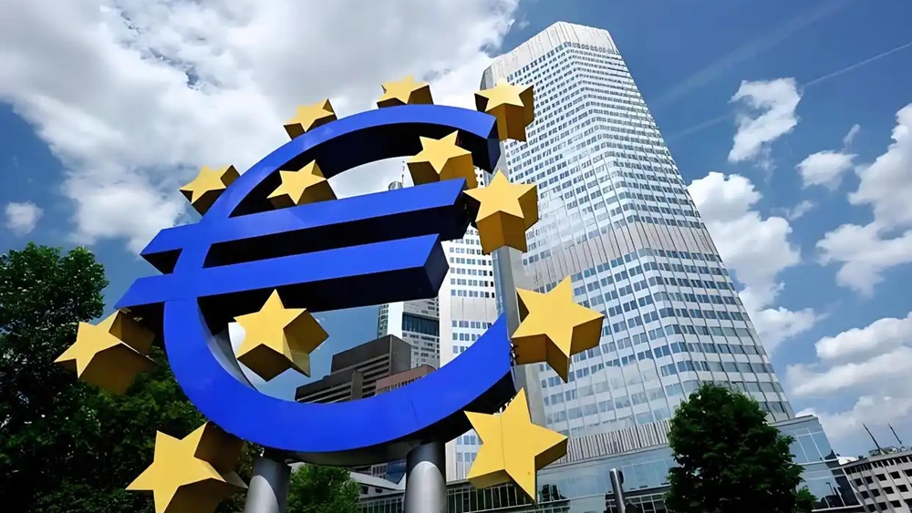 欧元区金融风险加剧 都是美关税“惹的祸”_fororder_2fdda3cc7cd98d10d9306f9686801d0079ec90fb_副本