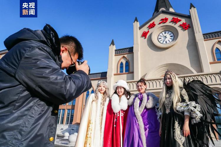 火车变身摄影棚 全国首趟冰雪旅拍主题列车等你来打卡