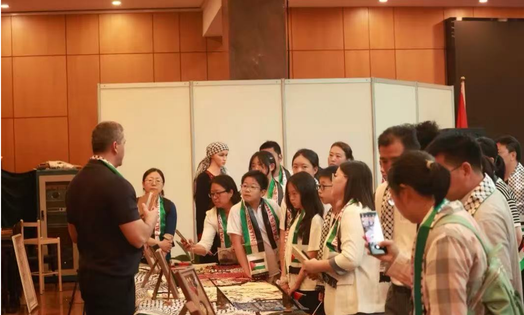 巴勒斯坦驻华使馆举办声援巴勒斯坦人民活动_fororder_图片3