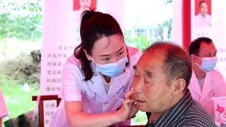 湖南衡阳县专家下沉到家门口 家庭医生守护群众健康