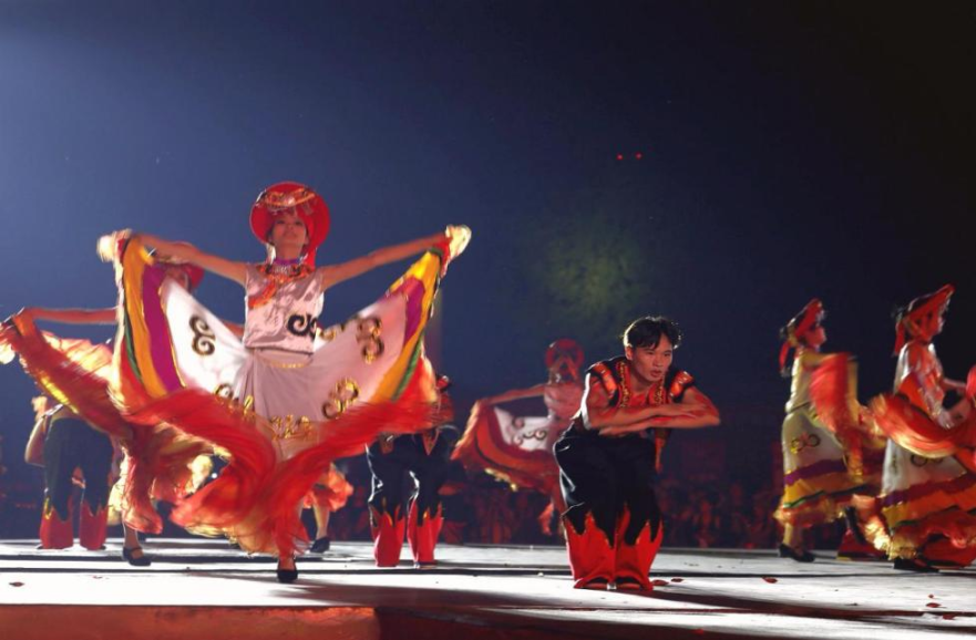 2025 Guizhou Yeyuhai·Haiping Yi Torch Festival Season in Full Swing_fororder_图片10