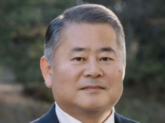 深追踪丨曝光！一边“拥核”，一边“台湾有事”：高市早苗这位亲信劣迹斑斑！