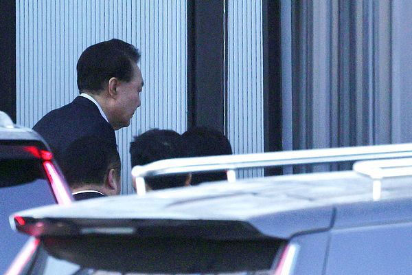 尹锡悦首次出席弹劾案庭审辩论 103分钟披露哪些细节 一文详解→
