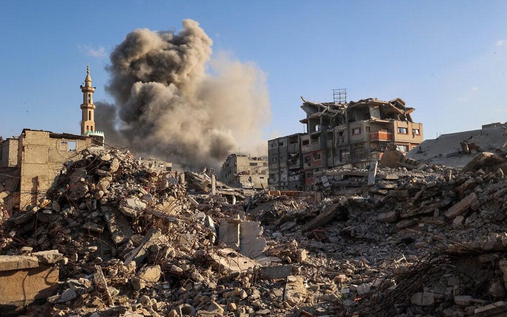 空袭再起 加沙停火协议面临生效以来最严峻考验
