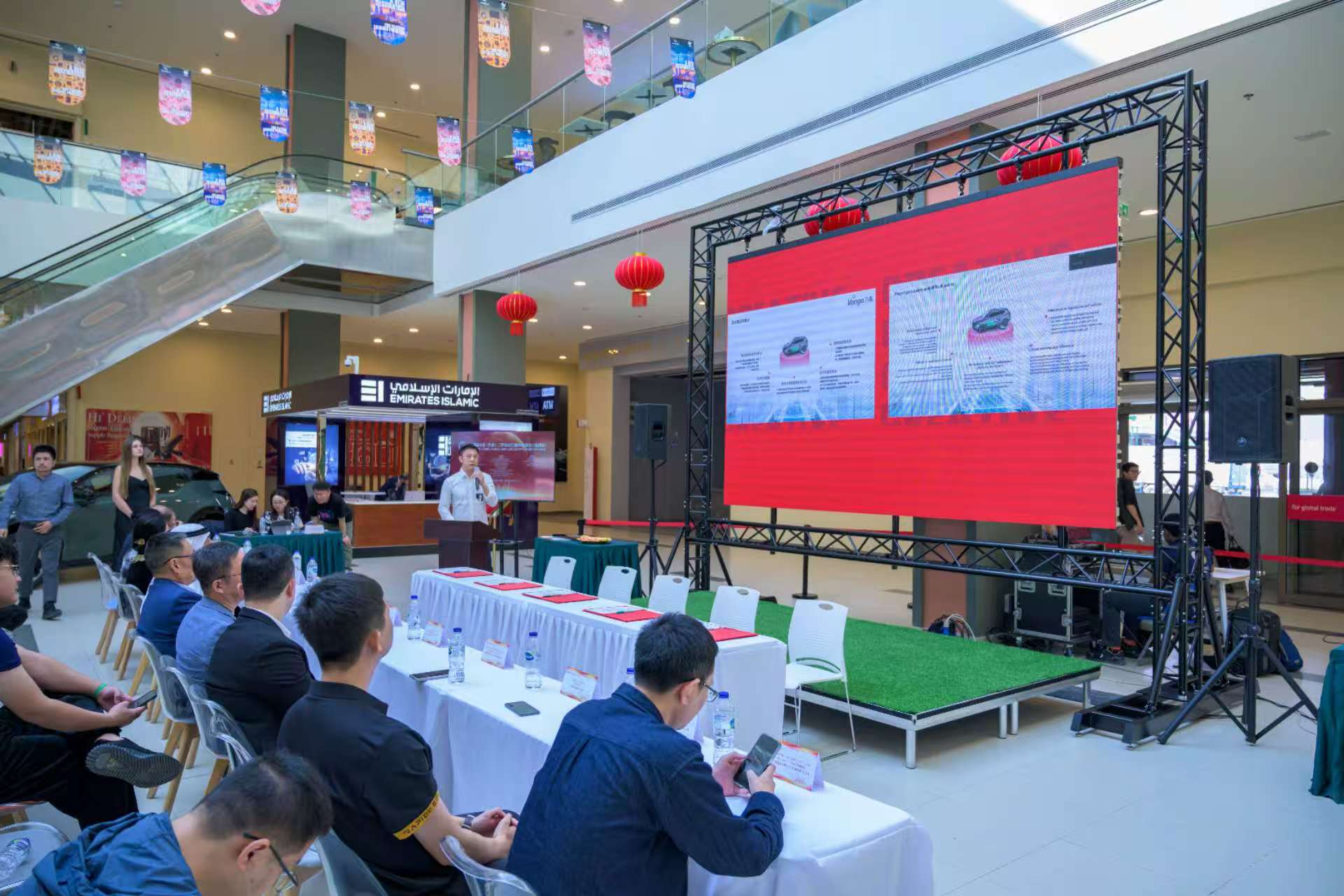 第四届中国（天津）二手车出口海外展销会在迪拜开幕