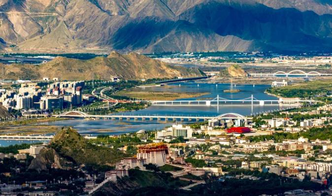 【中国那些事儿】魅力新西藏：跨越千年之路 共建绿色家园