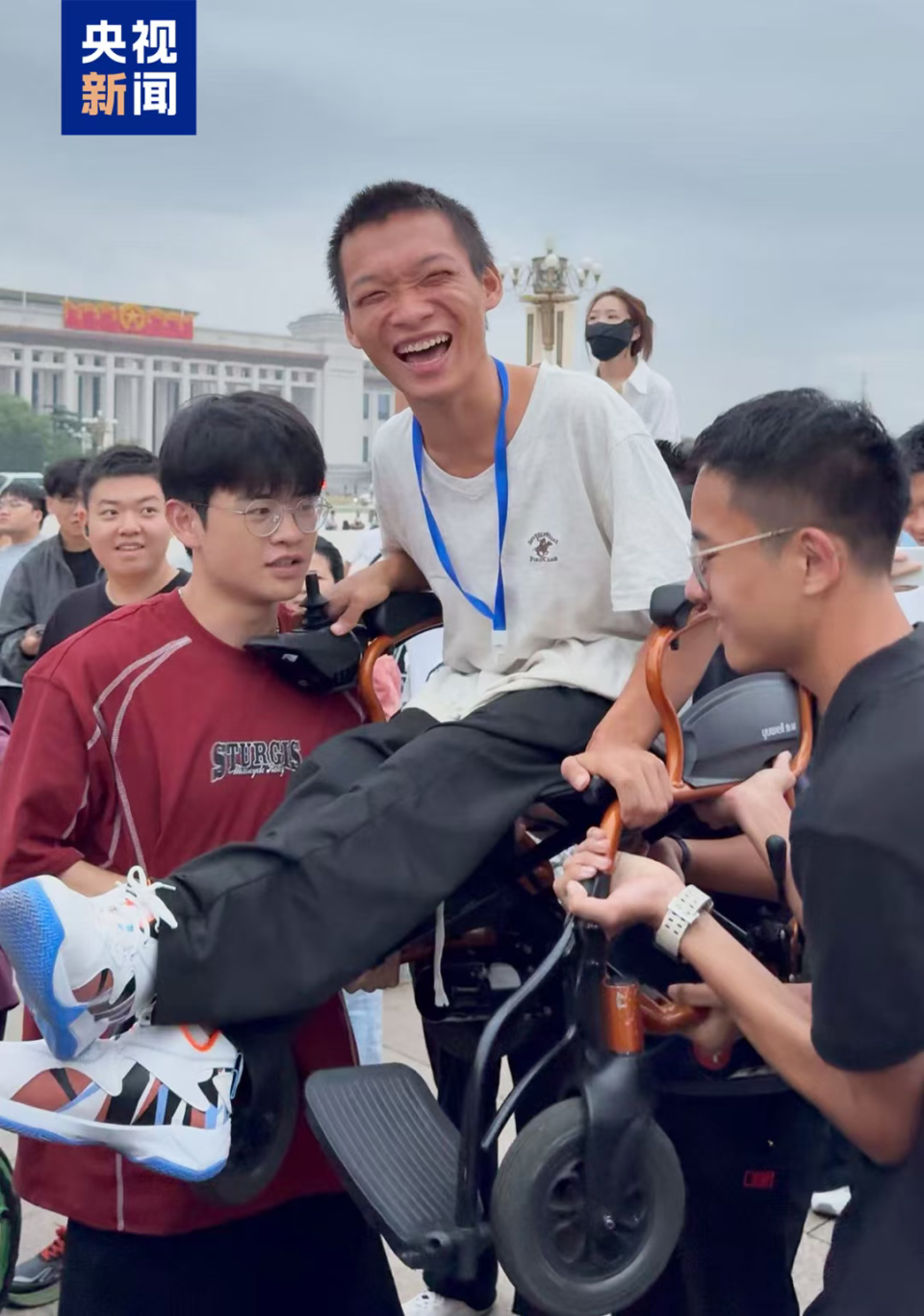 我爱你中国！一起守护这一抹最美的中国红