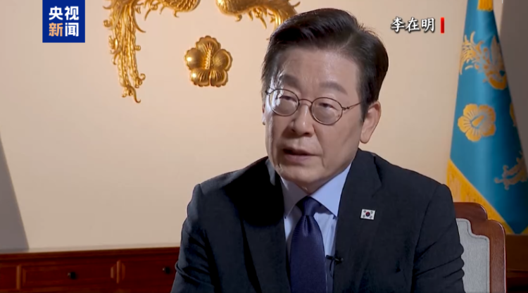 韩总统：将尽全力改善朝韩关系 努力促成离散家属尽快会面