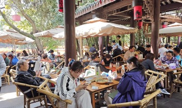 A New Brew of the Experience Economy: Tea Renaissance in Qingyang, Chengdu — Old Faces, New Chill and Generations of Joy in a Teahouse_fororder_f7de8dfd-8fad-42df-9c0e-cf9700586e70.800x600