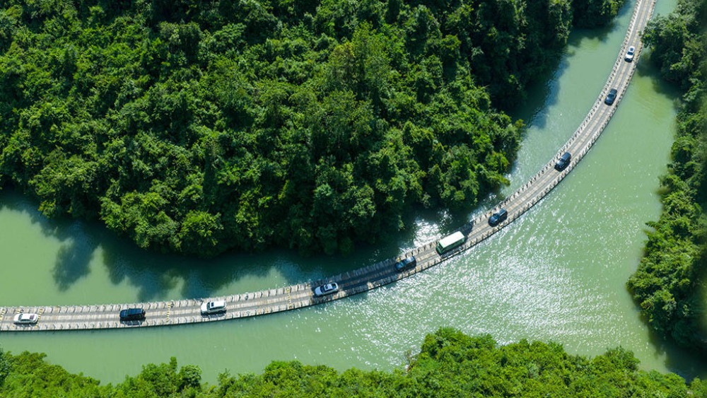 法治护航美丽中国建设 筑牢中华民族永续发展生态根基_fororder_1786793432778_856