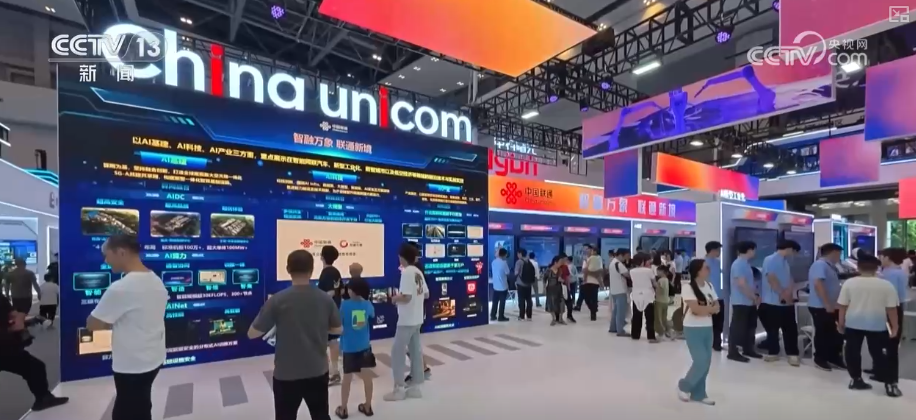 “人工智能+”加出包罗万象发展生态 “AI+智能制造”勾勒出你我未来怎样生活？| 一文读懂↓
