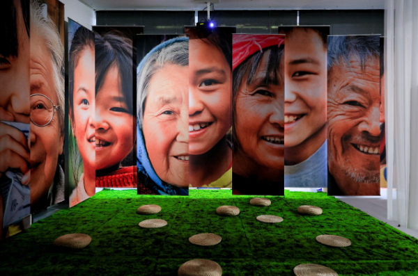 艺术与公益碰撞，伊利携手新周刊与青年艺术家“让美好发声”