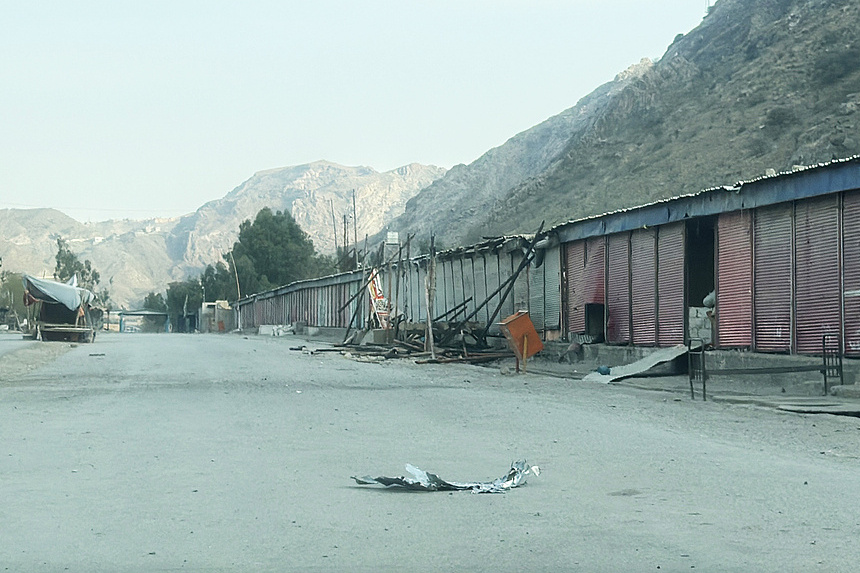 阿富汗防长说寻求与巴基斯坦通过谈判解决问题