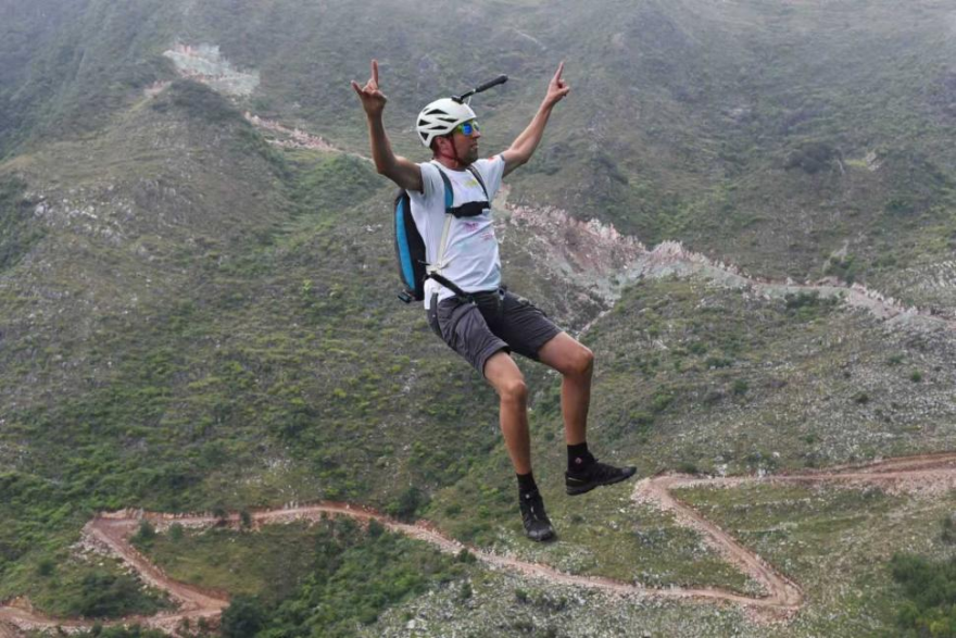 International Athletes Witness Guizhou's Bridge-Tourism 3.0 Upgrade_fororder_图片5