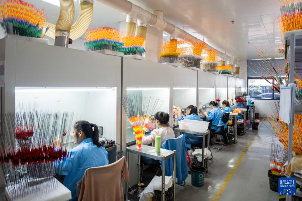 中国经济样本观察·县域样本篇丨临湘：全国八成浮标来自这座湖南县城