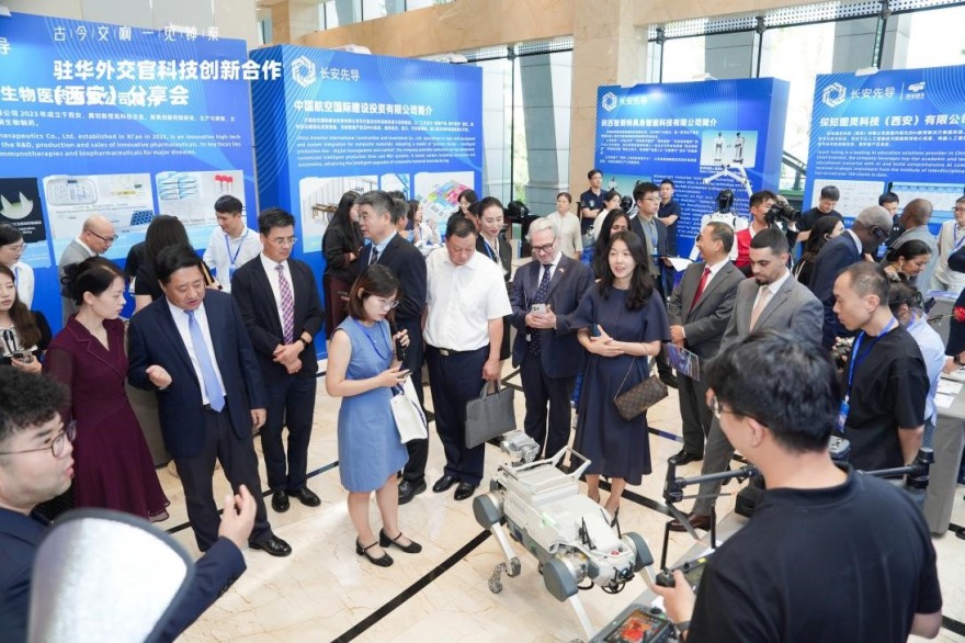 Exchanges and Mutual Learning Pave China's Innovative Path Powered by Technologies and Innovation_fororder_02