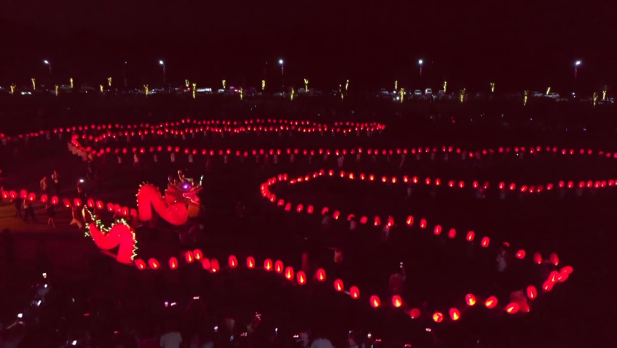 State Grid Fengcheng Power Supply Company: Millennial Heritage "Bench Dragon" Dances for Mid-Autumn Festival_fororder_图片1