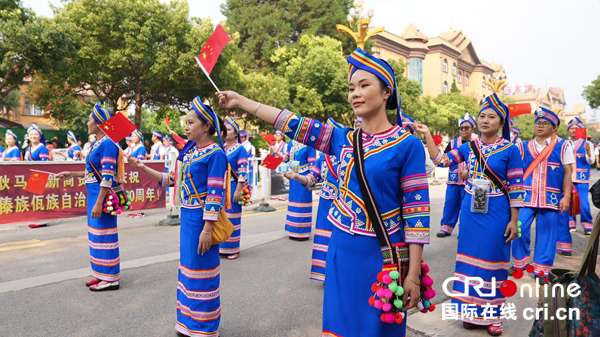 台湾青年来到临沧耿马，与当地各族民众共庆傣历新年（组图）_fororder_1