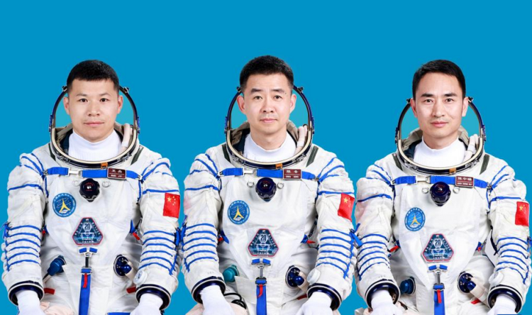 太空“换班”倒计时 “太空铁三角”乘组是这样“炼”成的