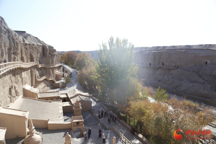 何以中国·壁画里的中国｜榆林窟壁画：古人的生活图鉴 “晒”出千年烟火气