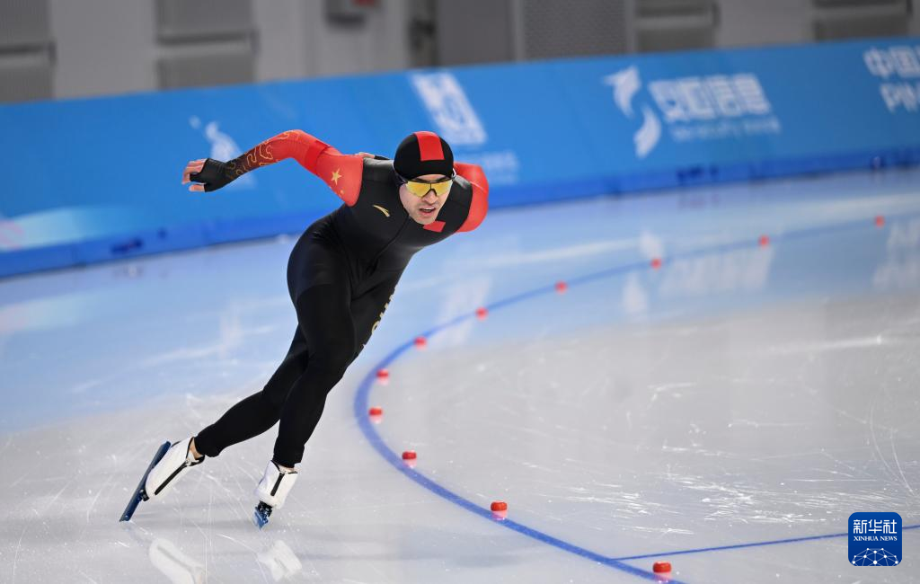 亚冬会|速度滑冰——宁忠岩获得男子1500米冠军