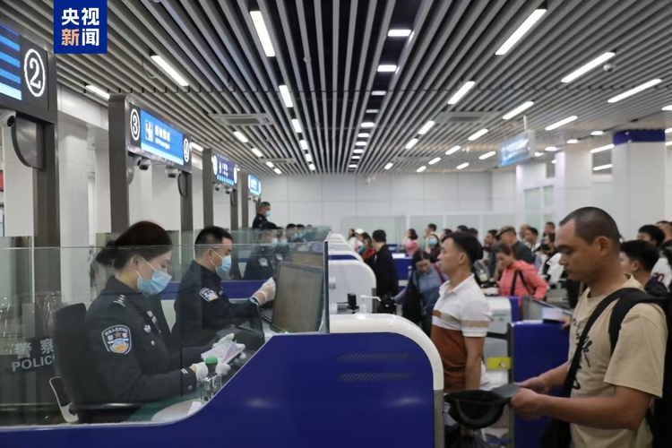 中越互通更便利！东兴口岸出入境人员突破800万人次