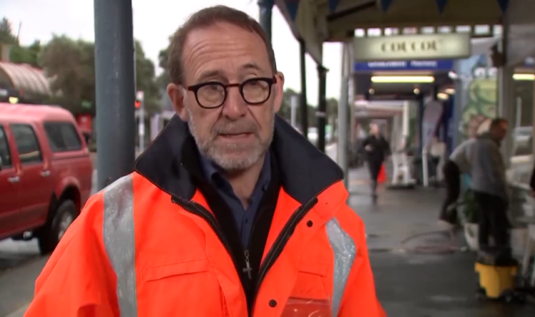 新西兰惠灵顿遭强暴雨侵袭 引发洪涝灾害与山体滑坡 居民紧急疏散