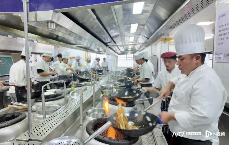 粤暖天山写新篇：广东在教育等多领域支援建设美丽新疆的努力