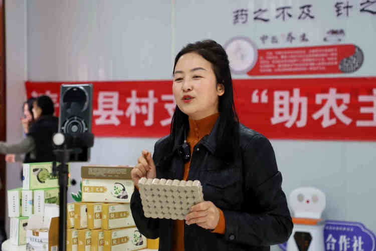 天水清水：直播架到田间头 清水农产产销旺_fororder_IMG_0758_副本