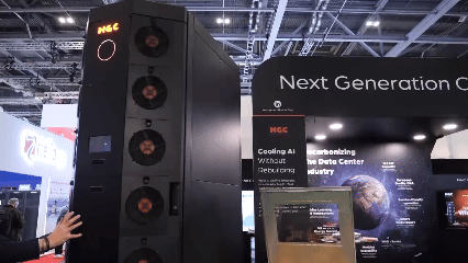 听鉴世界 | 不止是写诗和画图 业界关注人工智能技术落地与投资回报