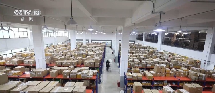 时空观察丨“关税战”冲击下，我们如何做好自己的事？