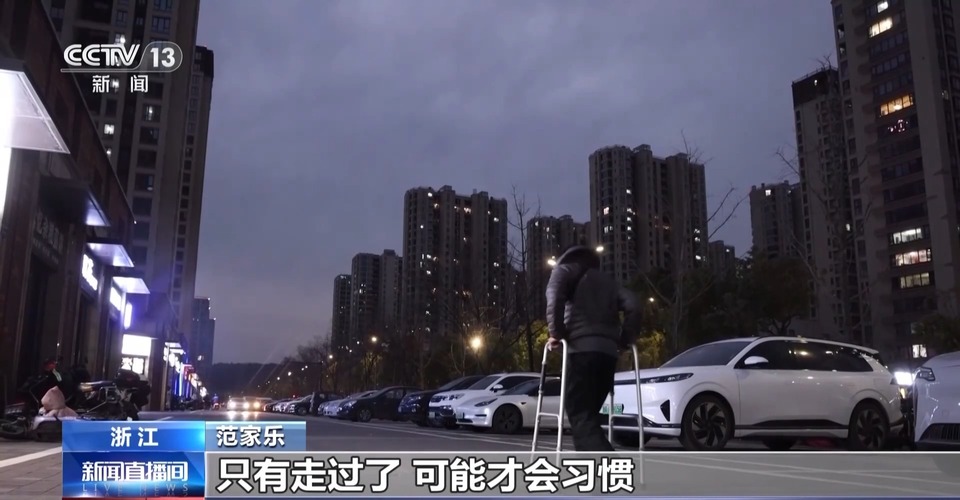 地铁员工暖心接力陪护一整年 脑瘫少年：“不再对路上的未知感到害怕”