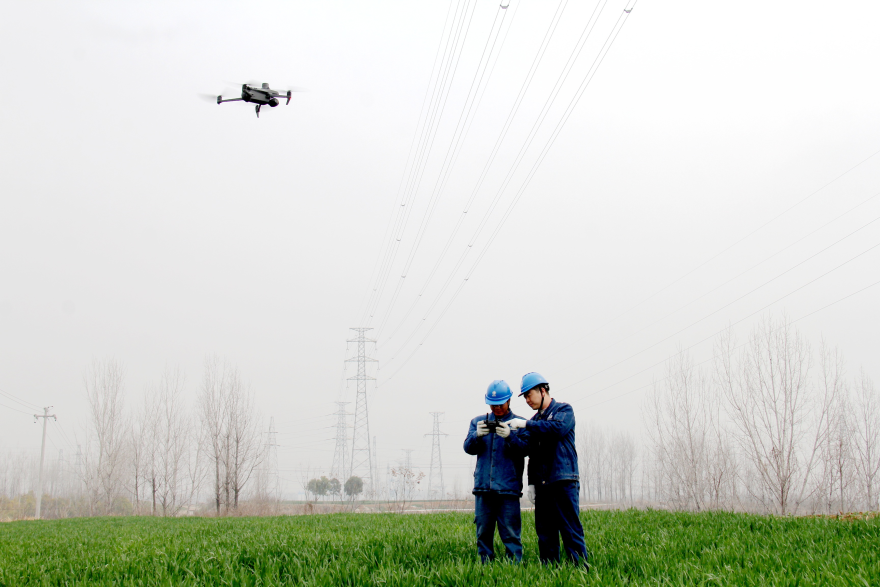 Nanyang, Henan: Intelligent Inspections Safeguard Power Grid_fororder_图片4