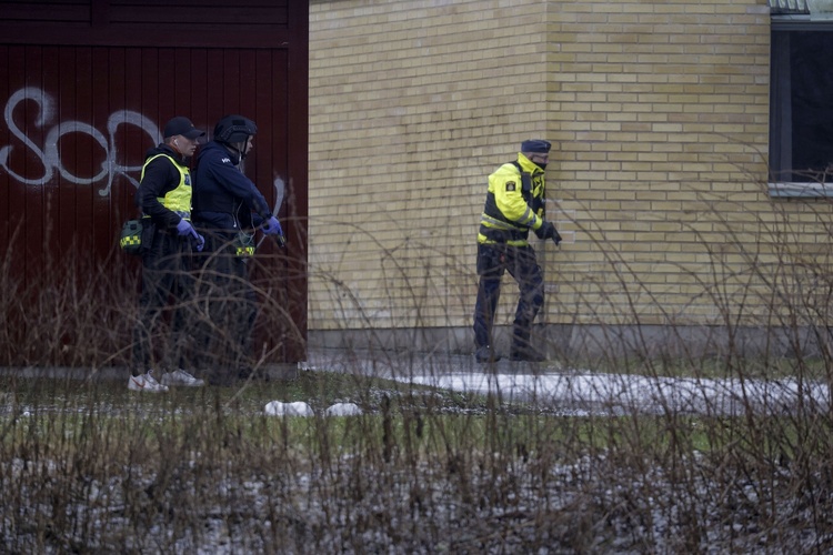 事发现场“堪比地狱” 瑞典警方披露更多校园枪击案细节